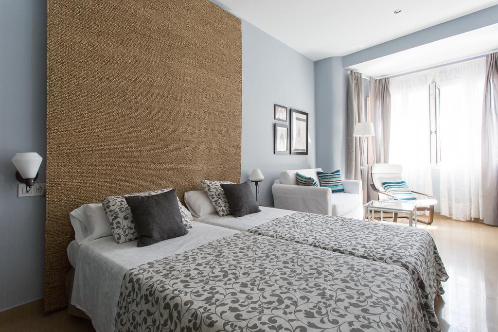 Apartamentos Edificio Constitucion Sewilla Zewnętrze zdjęcie