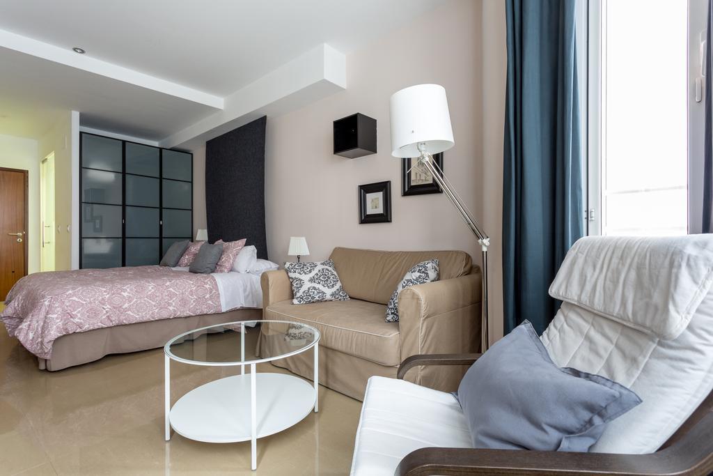 Apartamentos Edificio Constitucion Sewilla Zewnętrze zdjęcie