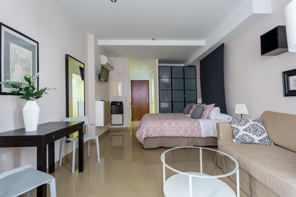 Apartamentos Edificio Constitucion Sewilla Zewnętrze zdjęcie